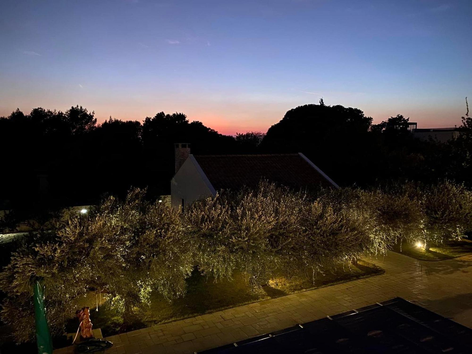 Villa Jalan Vrsi Esterno foto