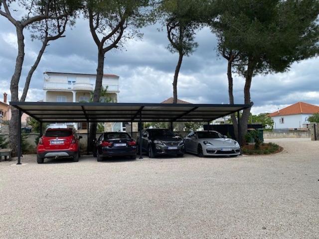 Villa Jalan Vrsi Esterno foto